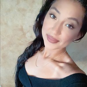 Meet your Posher, Ligia